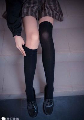 用肉体还债三级_中文字幕在线观看