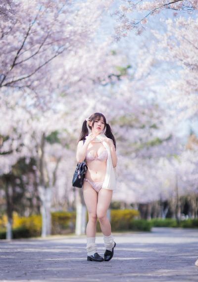 蕾丝视频成人版网站入口_720电影在线看